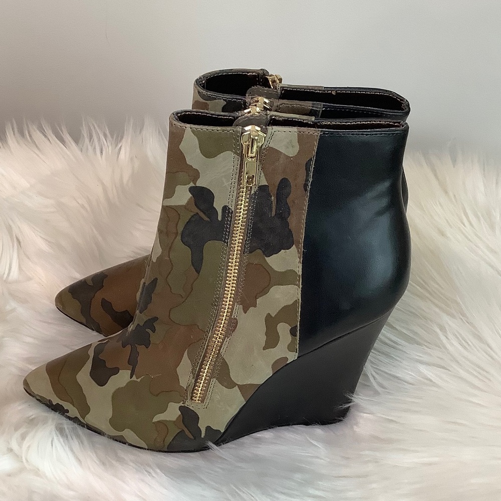 Steve Madden Daaring Camo Wedge Bootie